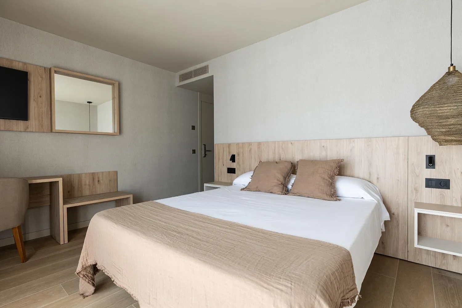 Hotel Casamar Llafranc 2*,  Spain